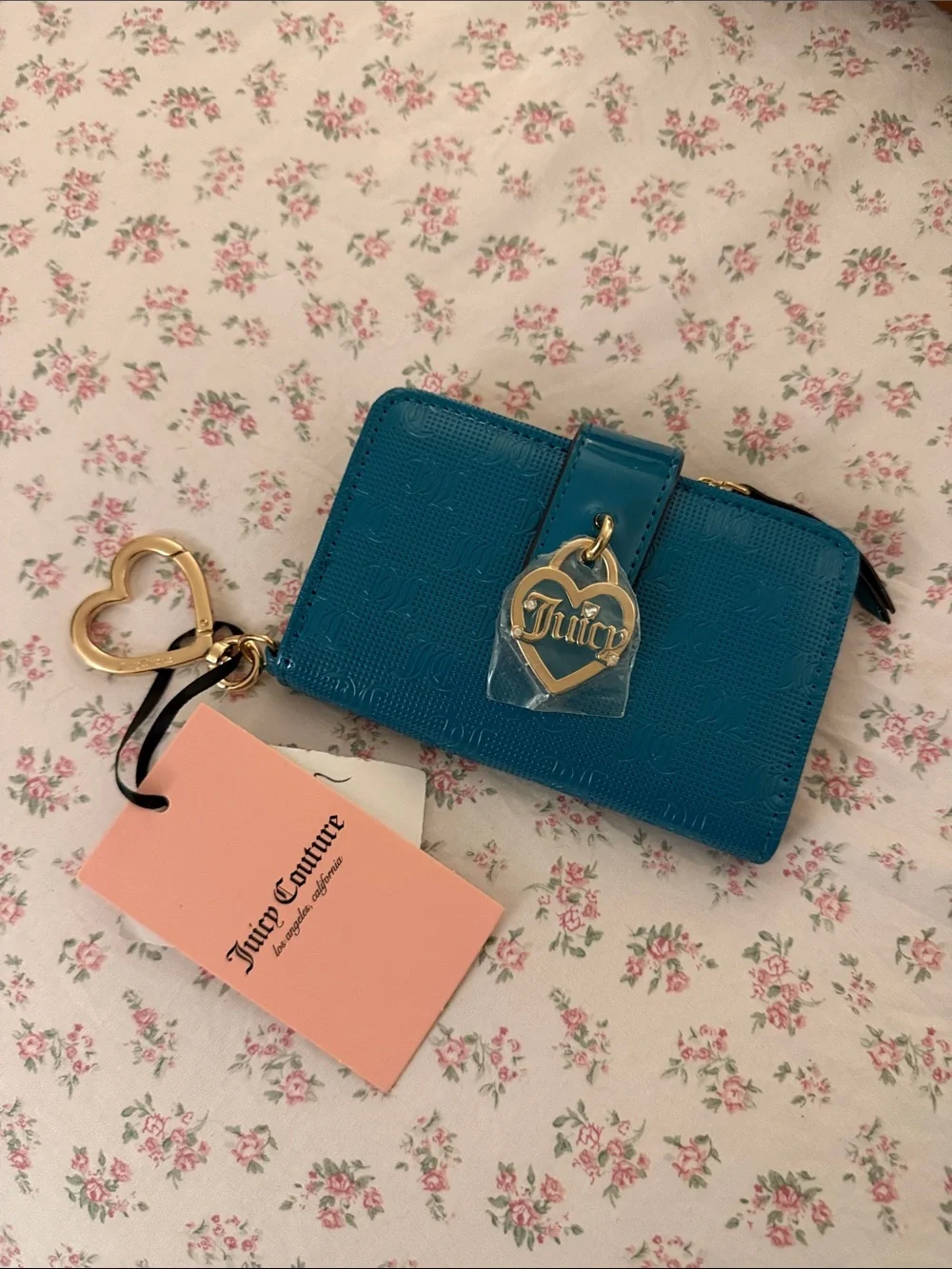 Juicy Couture Teal Mini Zip Wallet with Gold Heart Charm Keyring